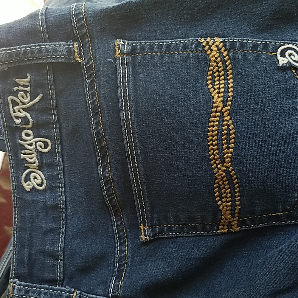 Jeans - Picture 3 of 6